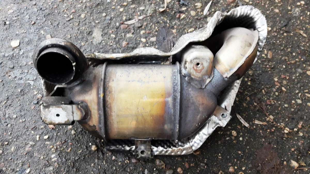 Citroen C5, 10DYVD, variklio detalės