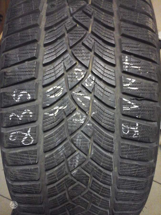Pirelli, žieminės 235/40 R18
