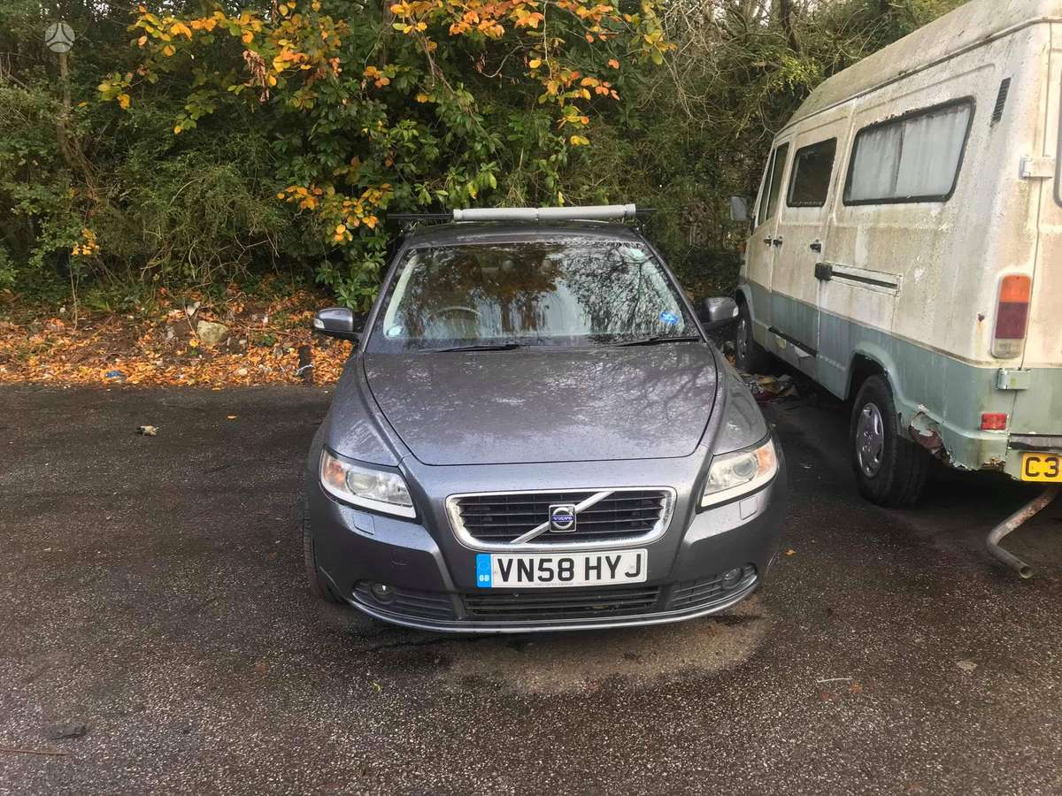 Volvo S40 dalimis