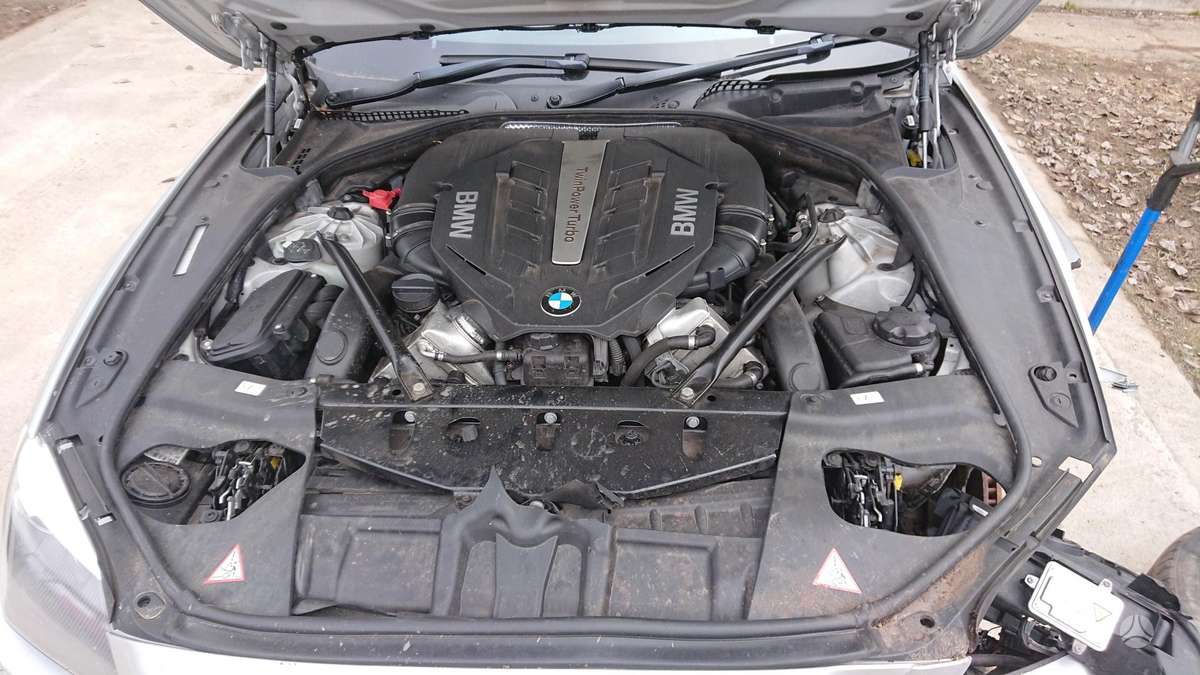 BMW 650