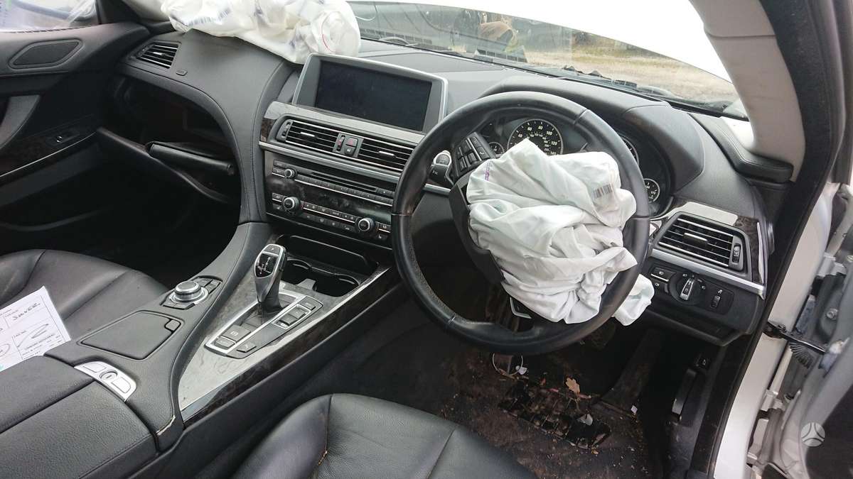 BMW 650