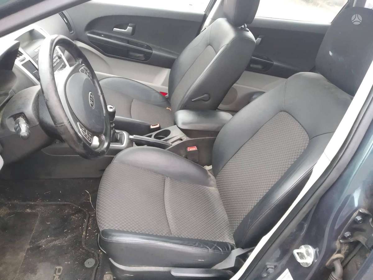 Kia Ceed dalimis. Dirbame nuo 9h iki 17h