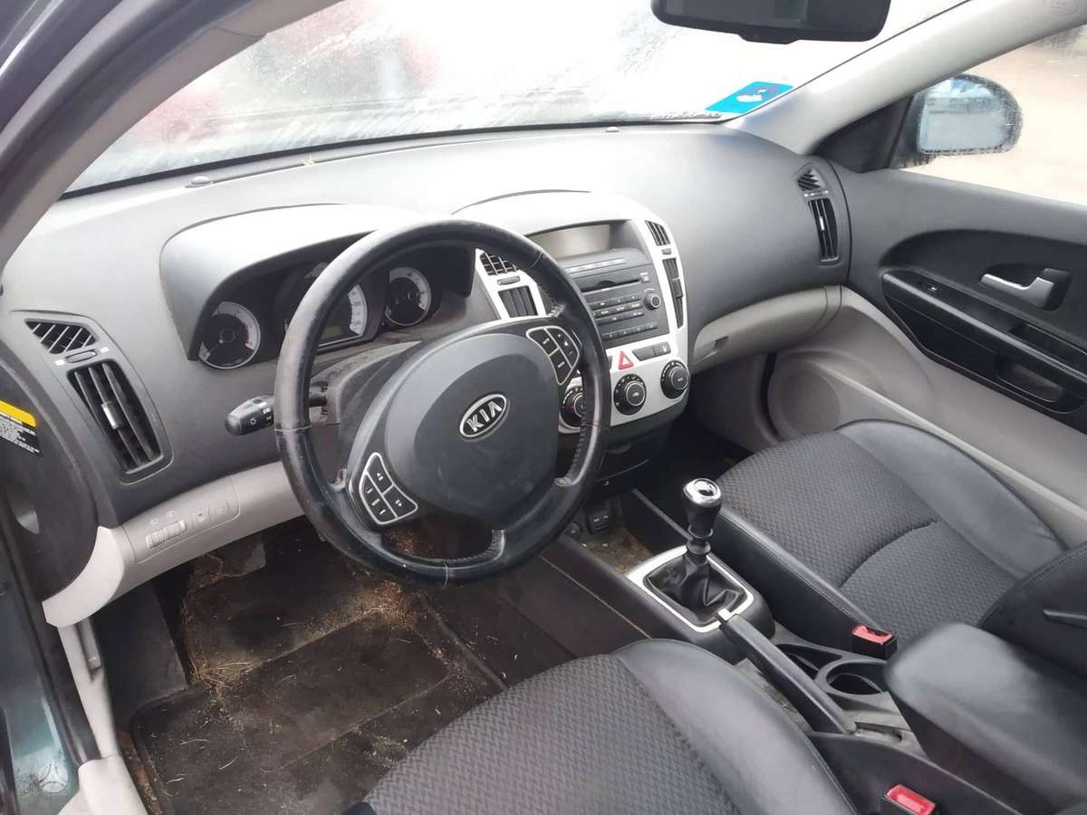 Kia Ceed по частям. Dirbame nuo 9h iki 17h