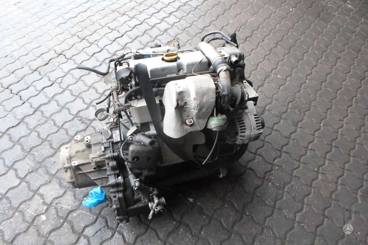 Saab 9-3 Variklis 2 2d d22 3l mech pav deze