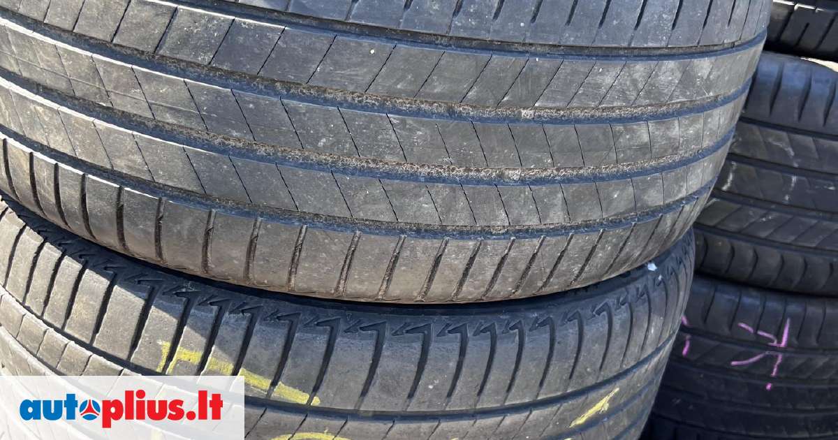 Pneumatico 94W Pneumatico Bridgestone - 245/40 R19 94W, Gamma Premium Per Auto Turanza T005