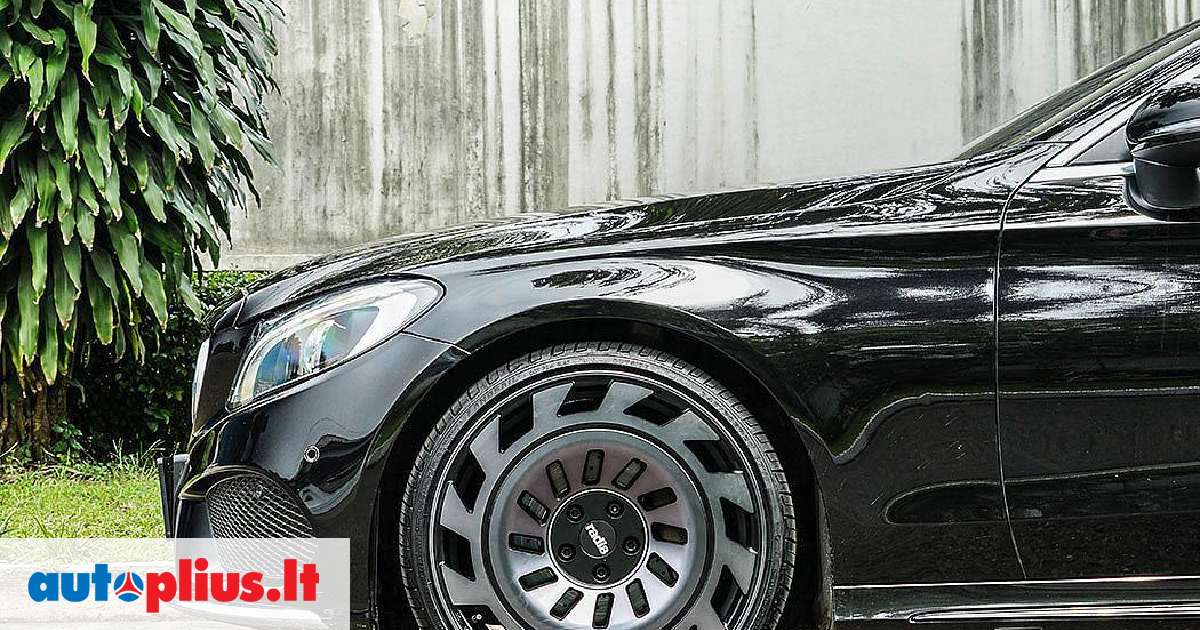 Euro Black R20 RADI8 R8T12 Gloss Black Machined Fa, lengvojo lydinio, R20 | A29898710