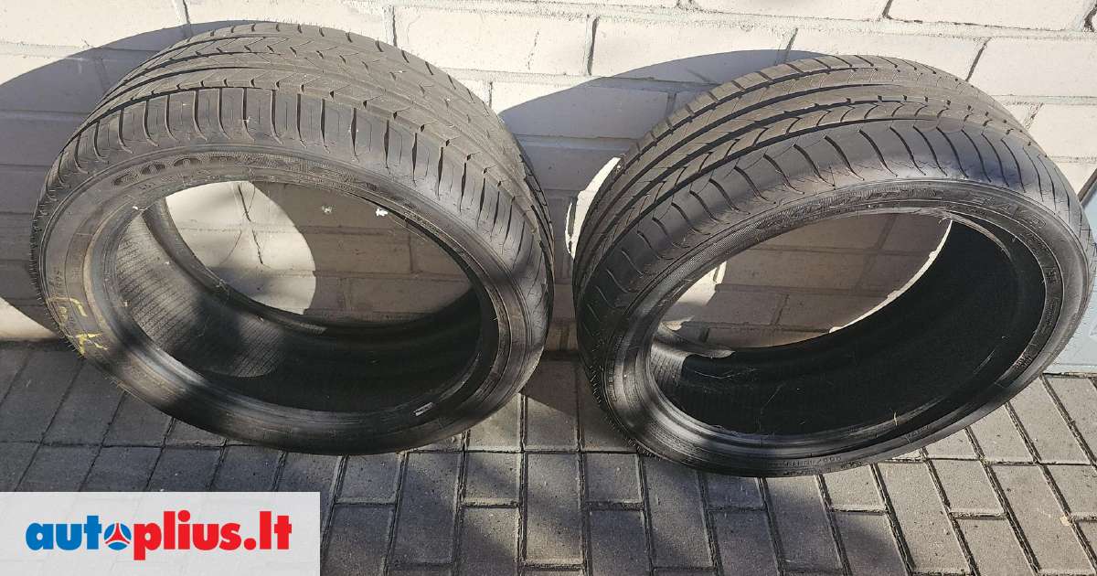 Winterreifen 255 40 R19null