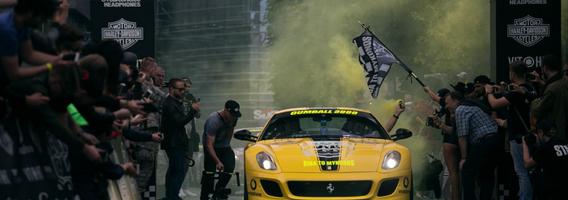 25 metus skaičiuojančios „Gumball 3000“ lenktynės. Ar girdėjote apie jas?