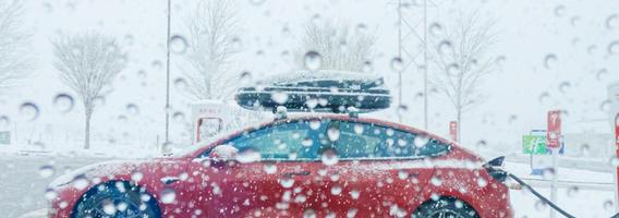 Elektrinių automobilių naudojimas šaltyje: kaip užtikrinti maksimalų nuvažiuojamą atstumą?