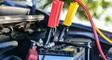 Kodėl elektromobiliuose naudojamos 12V baterijos?