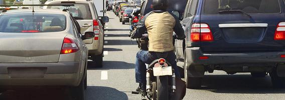 Motociklininkų vairavimo kultūrai labiausiai trūksta visų vairuotojų supratingumo