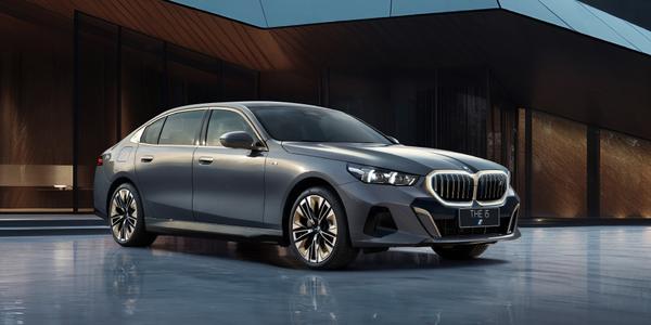 BMW i5 Sedanas (G60)