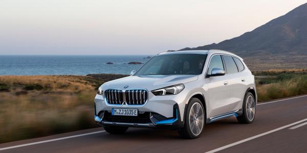BMW iX1