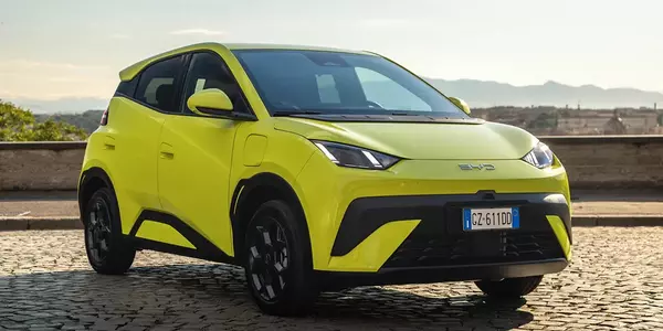 BYD Dolphin Surf
