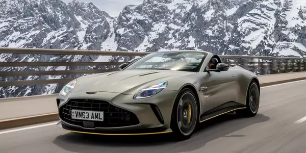 Aston Martin V8 Vantage Roadster (facelift)