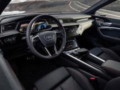 Audi SQ8 e-tron