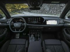 Audi S5 Sedan (B10)
