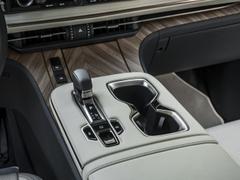 Lexus LM II