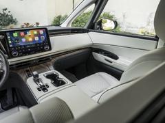 Lexus LM II