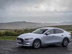 Mazda 3 sedanas