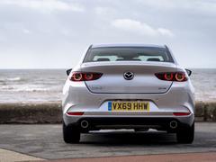 Mazda 3 sedanas