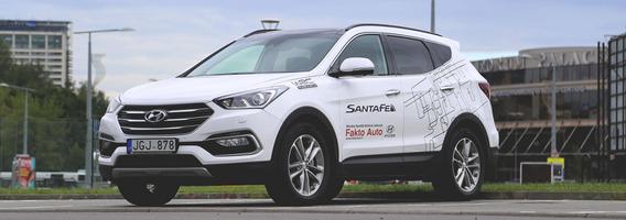 Pietų Korėjos pėstininkas vidutinių visureigių mūšyje – „Hyundai Santa Fe“