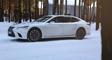 Tradicijos ir technologijos vos telpa naujajame „Lexus LS500h“ super-sedane 